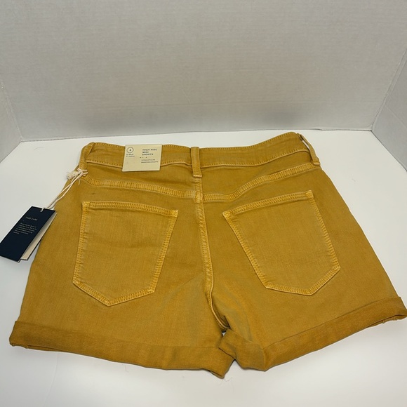 Universal Thread High Rise MIDI Shorts NWT Size 4/27 Yellow Gold - Picture 6 of 11